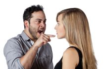 photo-24769212-man-and-woman-fighting